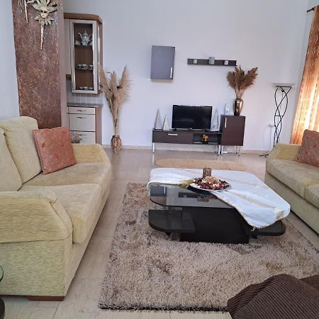 Guesthouse Aelia Káto Loutrákion Dış mekan fotoğraf
