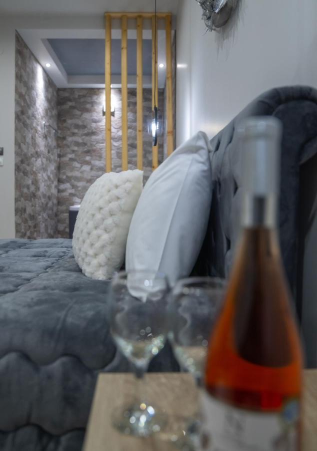 Guesthouse Aelia Káto Loutrákion Dış mekan fotoğraf